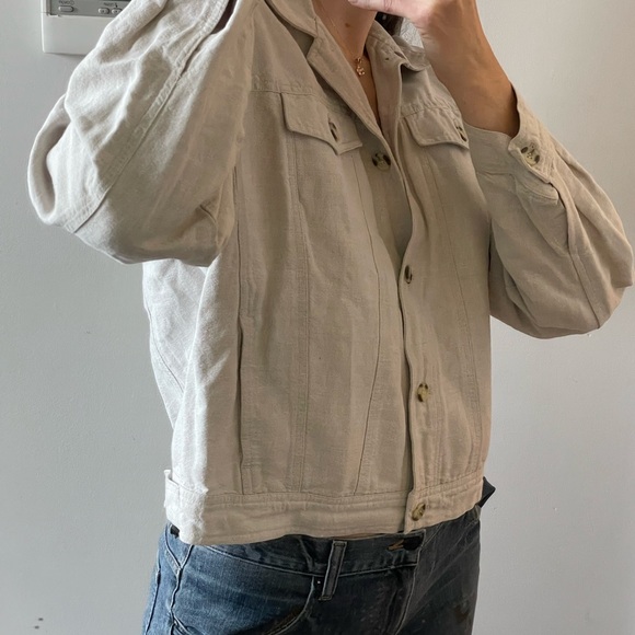 Beige Linen Jacket - Picture 2 of 4